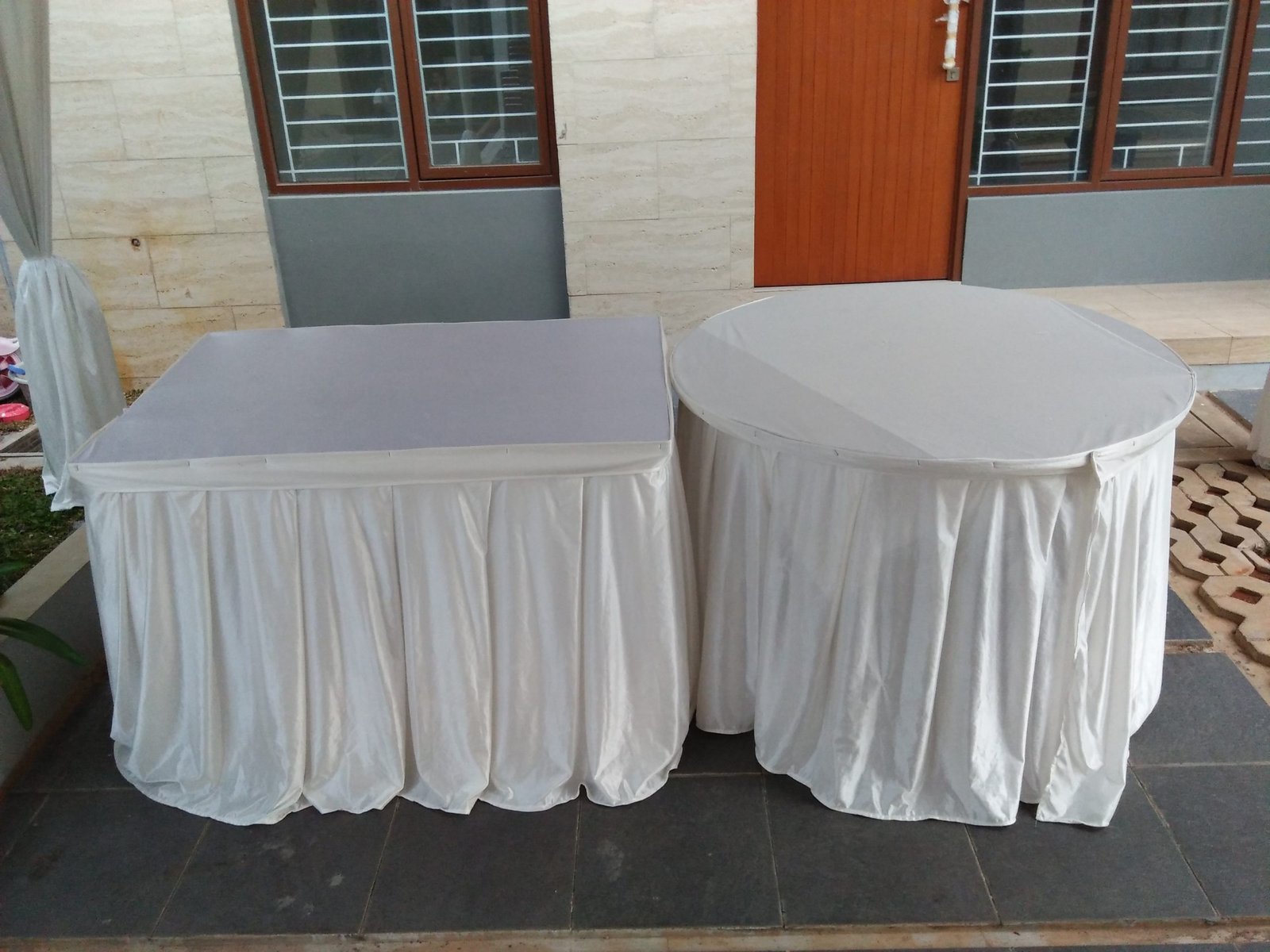 Sewa Meja bekasi murah